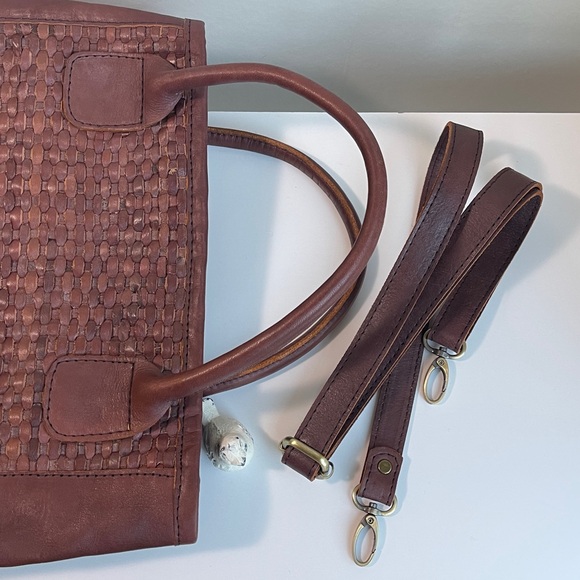 Artisan Woven Genuine Leather Tote Crossbody Bag - Picture 15 of 17